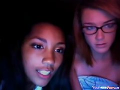 2 Teens Flash Their Tits And Masturbate Porn Videos